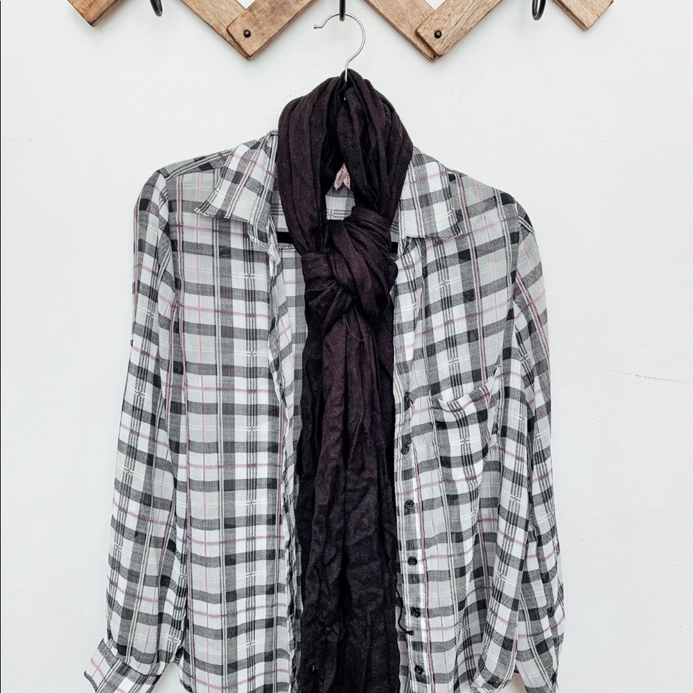 Long sleeve button up blouse